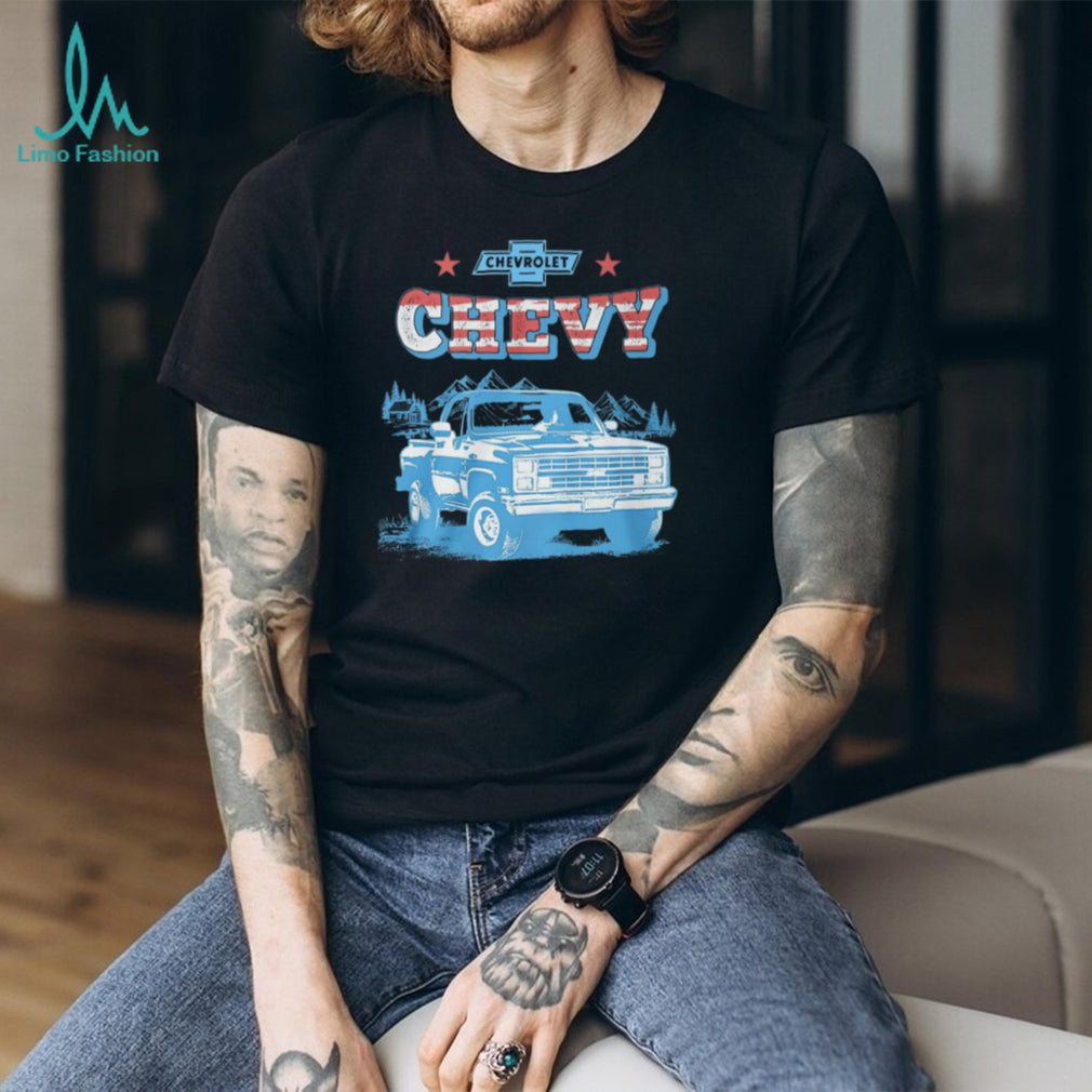 Classic Chevrolet Chevy Square Body Truck American Flag T Shirt