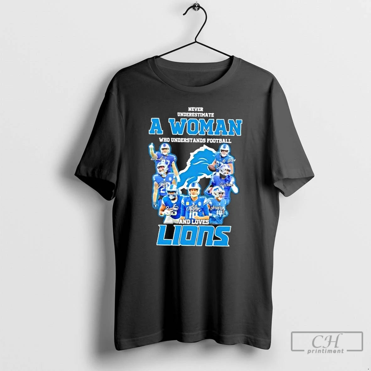 Classic Never Underestimate A Woman Who Understands Football And Loves Detroit Lions Players Signatures T-Shirts, Hoodie,...