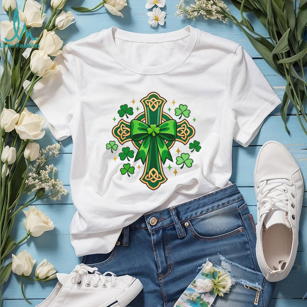 Green Celtic Cross with Shamrocks Irish Heritage Tee