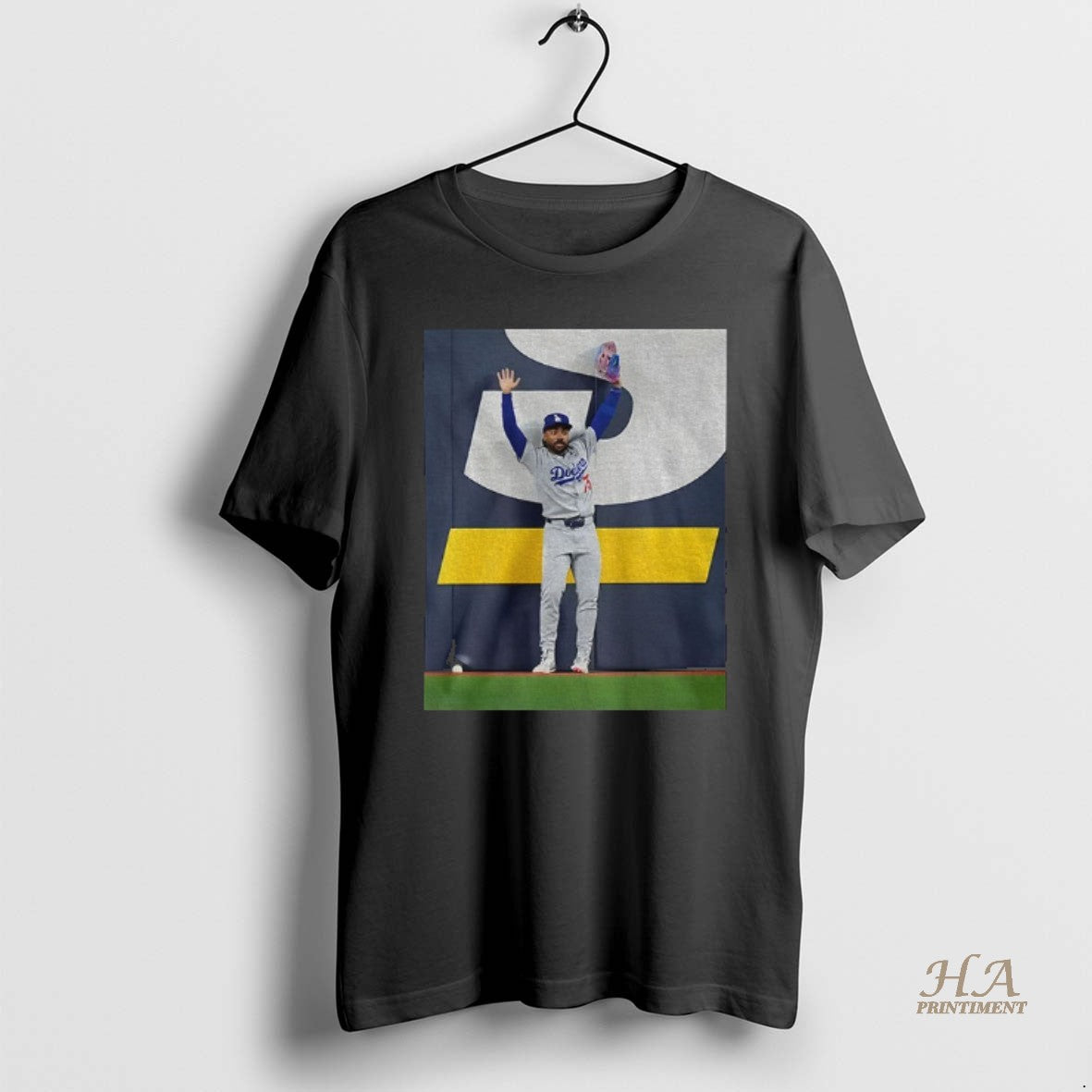 Official Andy Pages Catch Los Angeles Dodgers World Series Game 7 Saving Photo T-Shirts, Hoodie, Sweatshirt | InkNestWear.com