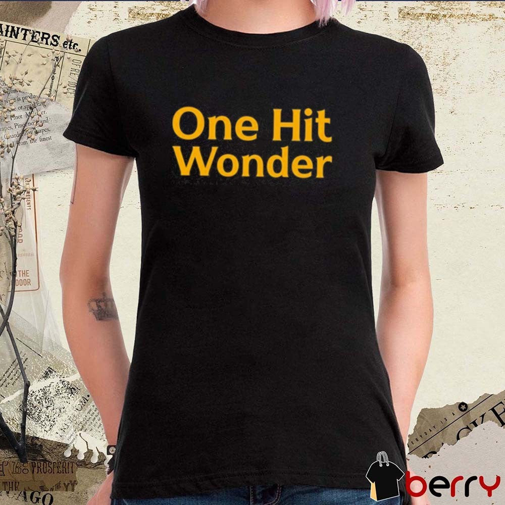 Benson Boone Wearing One Hit Wonder New t-shirt