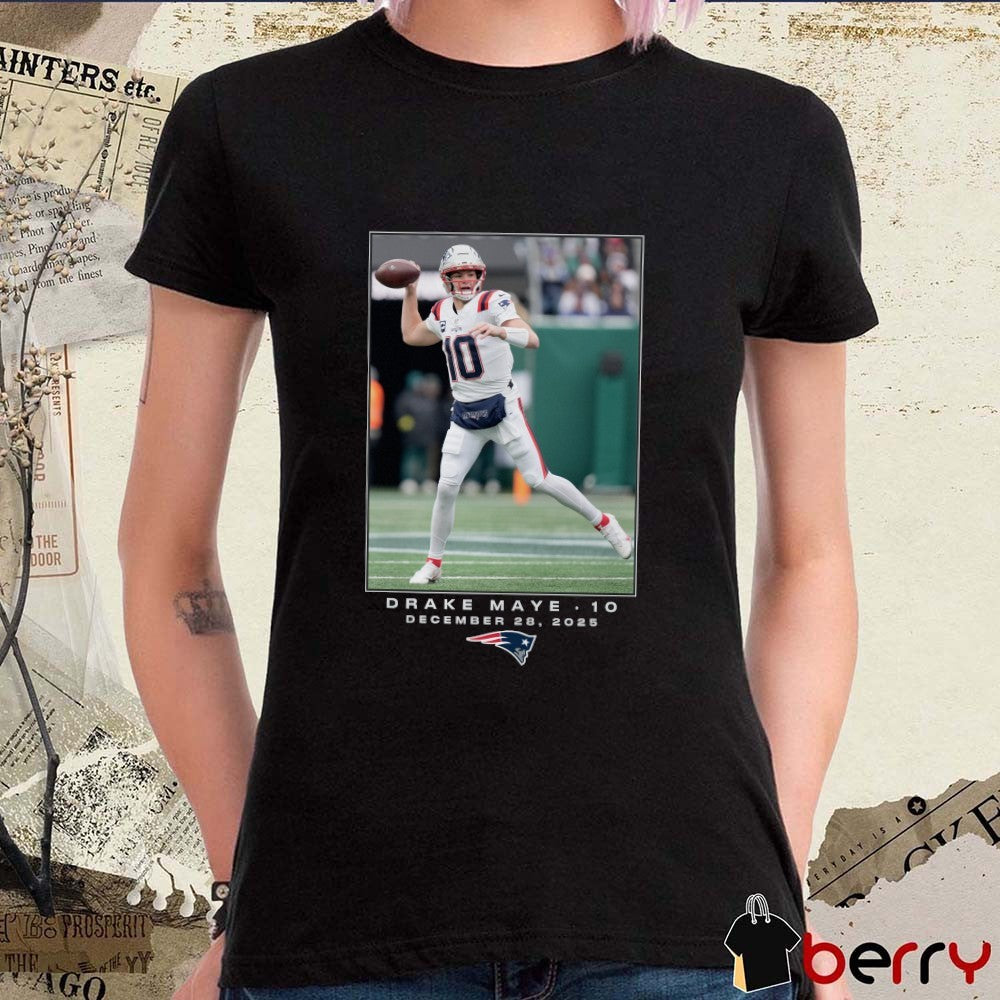 Drake Maye New England Patriots NFL Flash Features Week 17 December 28 2025 Graphic t-shirt