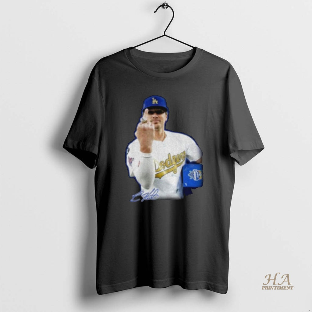 Official Kike Hernandez Middle Finger Meme Signature Dodgers Champion T-Shirts, Hoodie, Sweatshirt | InkNestWear.com