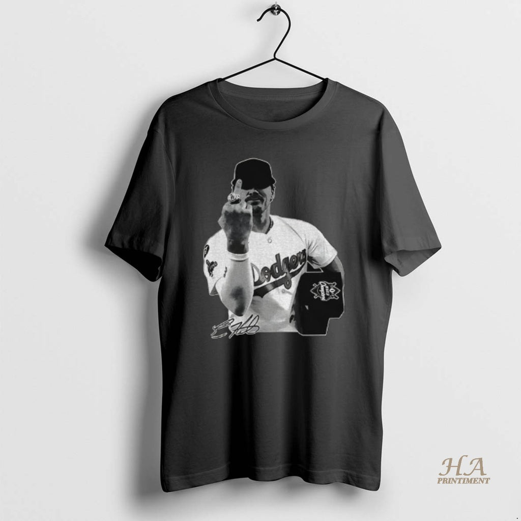 Official Kike Hernandez Middle Finger Ring Celebration Los Angeles Dodgers Mlb World Series Signature T-Shirts, Hoodie,...