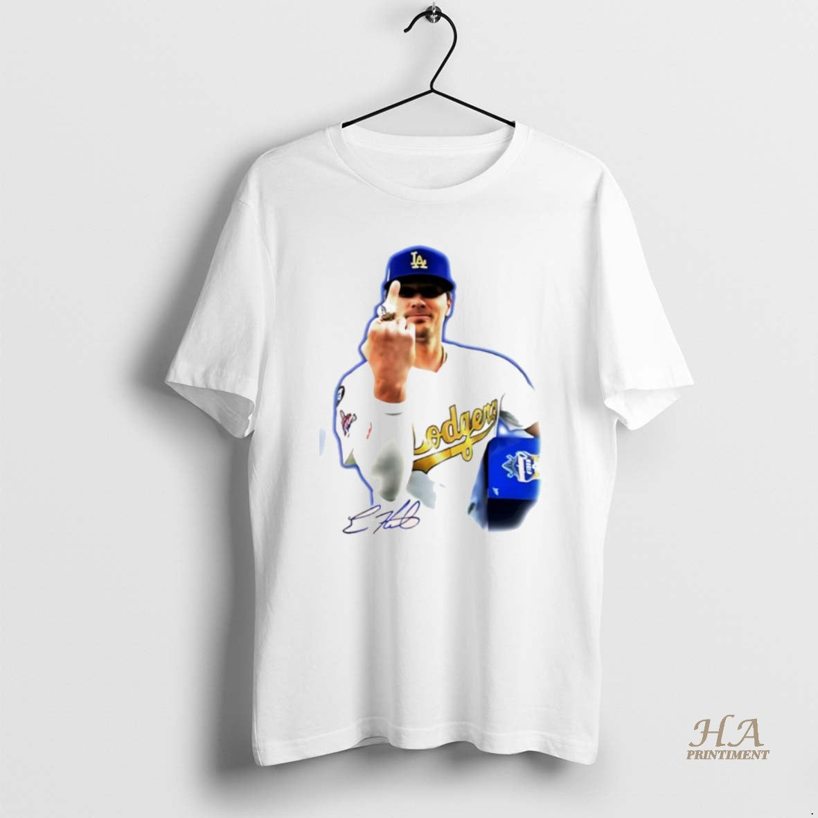 Official Kike Hernandez Ring Middle Finger Los Angeles Dodgers Signature T-Shirts, Hoodie, Sweatshirt | InkNestWear.com