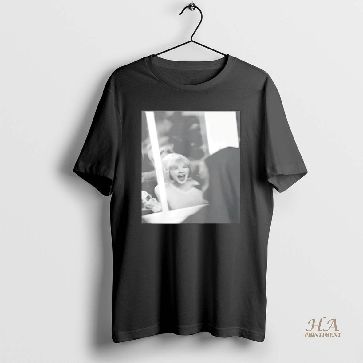 Official Marilyn Monroe Bob Willoughby Photo T-Shirts, Hoodie, Sweatshirt | InkNestWear.com