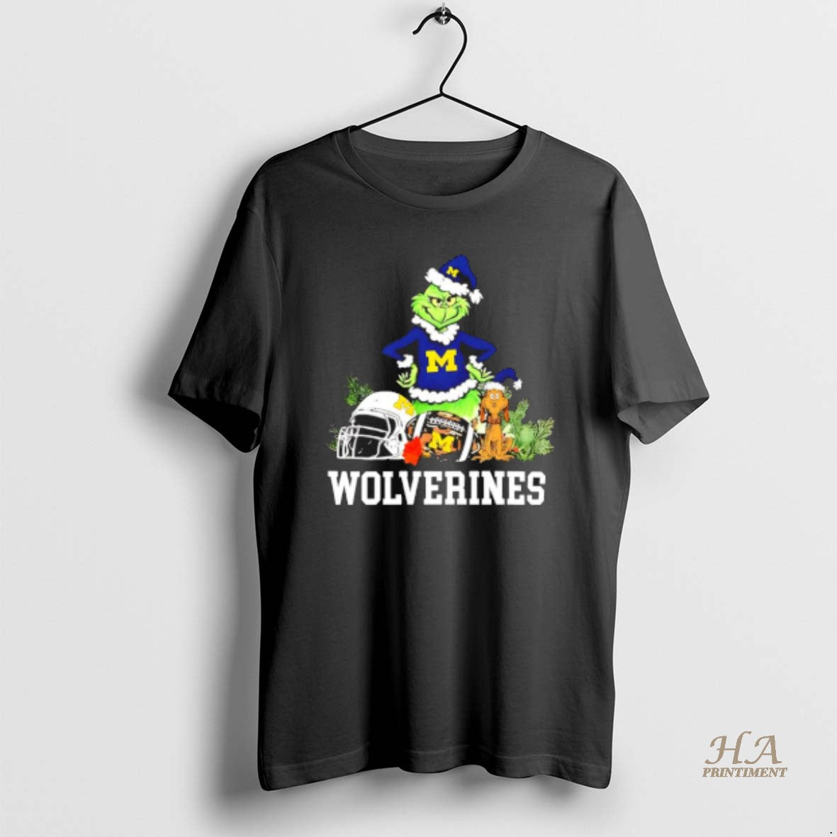 Official Michigan Wolverines The Grinch And Max Helmet Christmas 2025 T-Shirts, Hoodie, Sweatshirt | InkNestWear.com