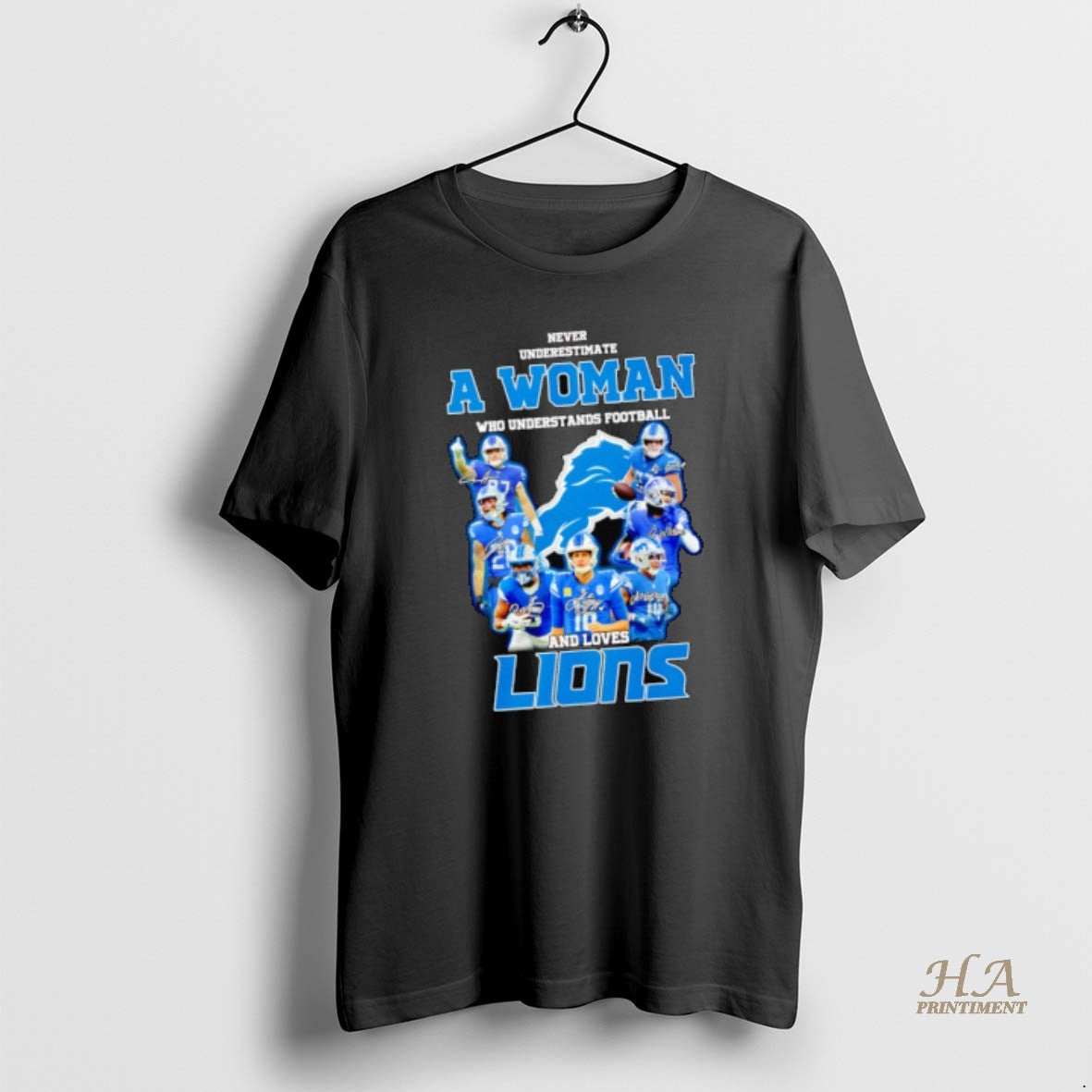 Official Never Underestimate A Woman Who Understands Football And Loves Detroit Lions Signatures T-Shirts, Hoodie, Sweatshirt