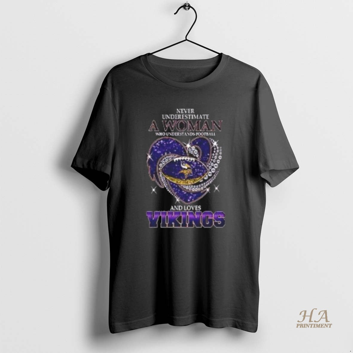 Official Never Underestimate A Woman Who Understands Football And Loves Minnesota Vikings Style T-Shirts, Hoodie, Sweatshirt