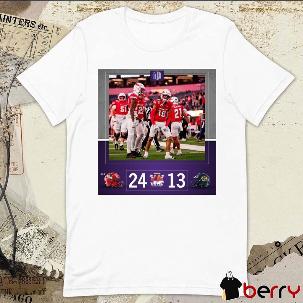 Poster 2024 LA Bowl Champions UNLV Rebels Vs California Golden Bears 24 – 13 Score t-shirt