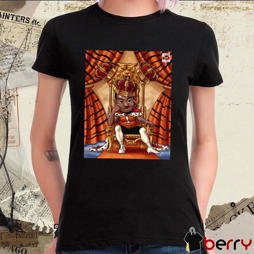 Poster Ja’Marr Chase Cincinnati Bengals Football Triple Crown Winner With 127 Receptions 1708 Yards 17 Rec TDs t-shirt