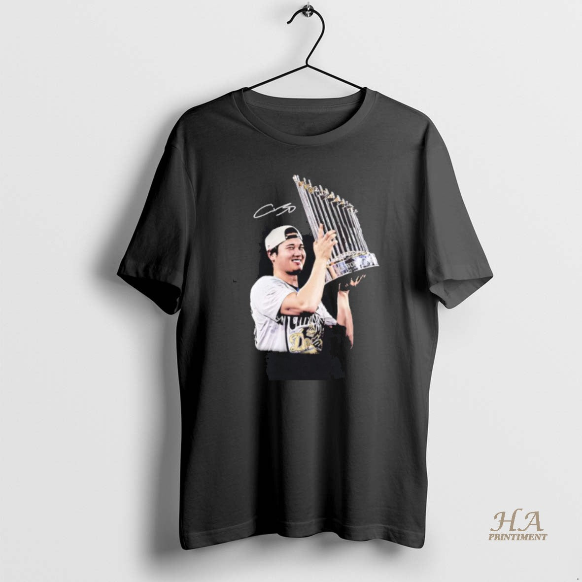 Official Shohei Ohtani Holding 2025 World Series Trophy T-Shirts, Hoodie, Sweatshirt | InkNestWear.com