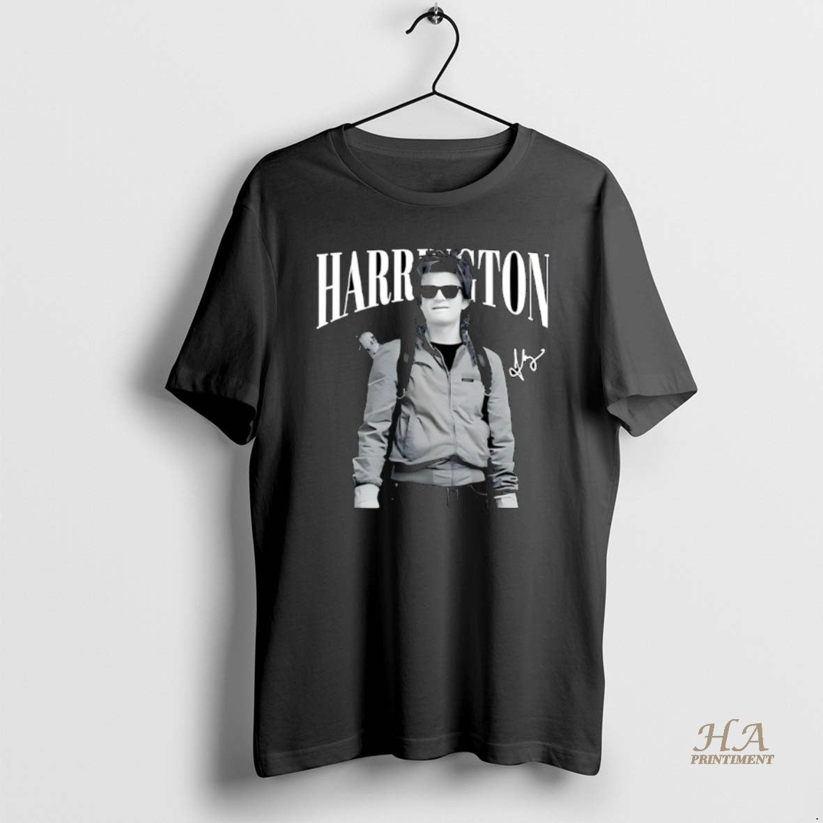 Official Steve Harrington Signature Graphic Christmas T-Shirts, Hoodie, Sweatshirt | InkNestWear.com