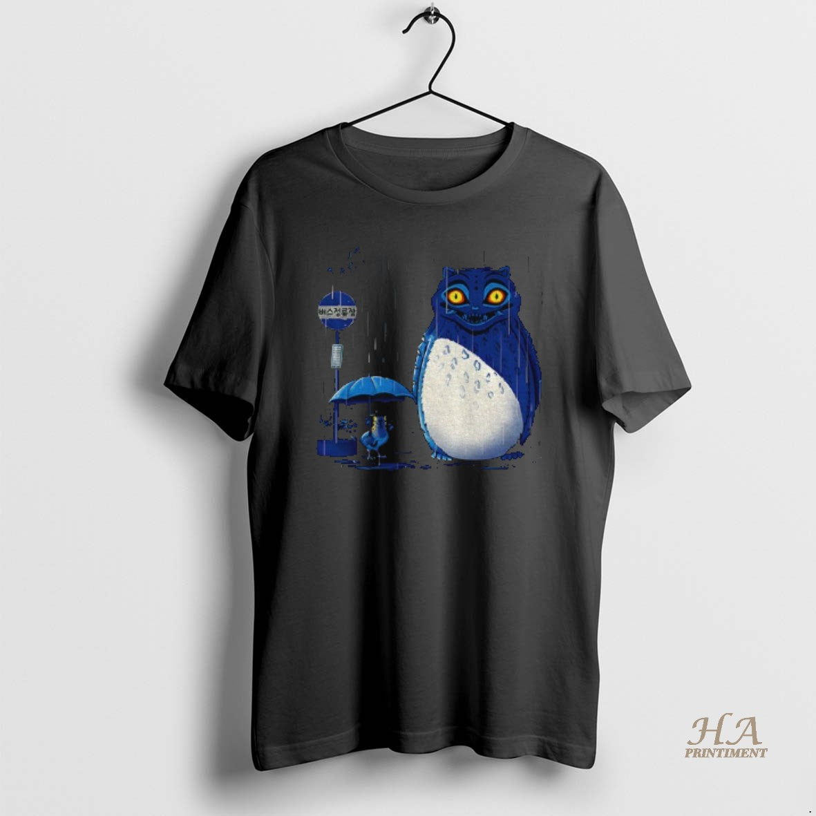 Official Sussie And Derpy Tiger At A Bus Stop In The Style Of My Neighbor T-Shirts, Hoodie, Sweatshirt | InkNestWear.com