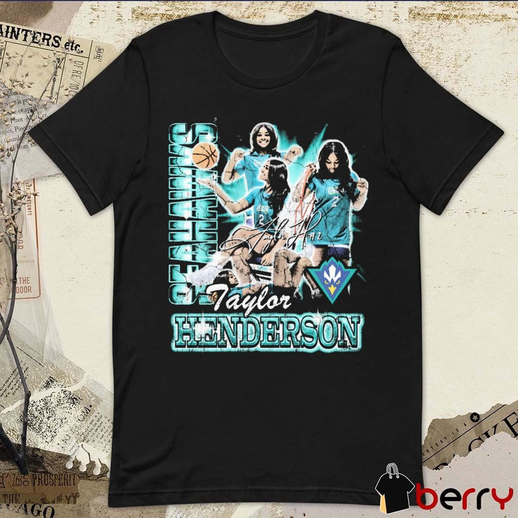 Taylor Henderson UNC Wilmington Seahawks 90s Graphic Signature t-shirt