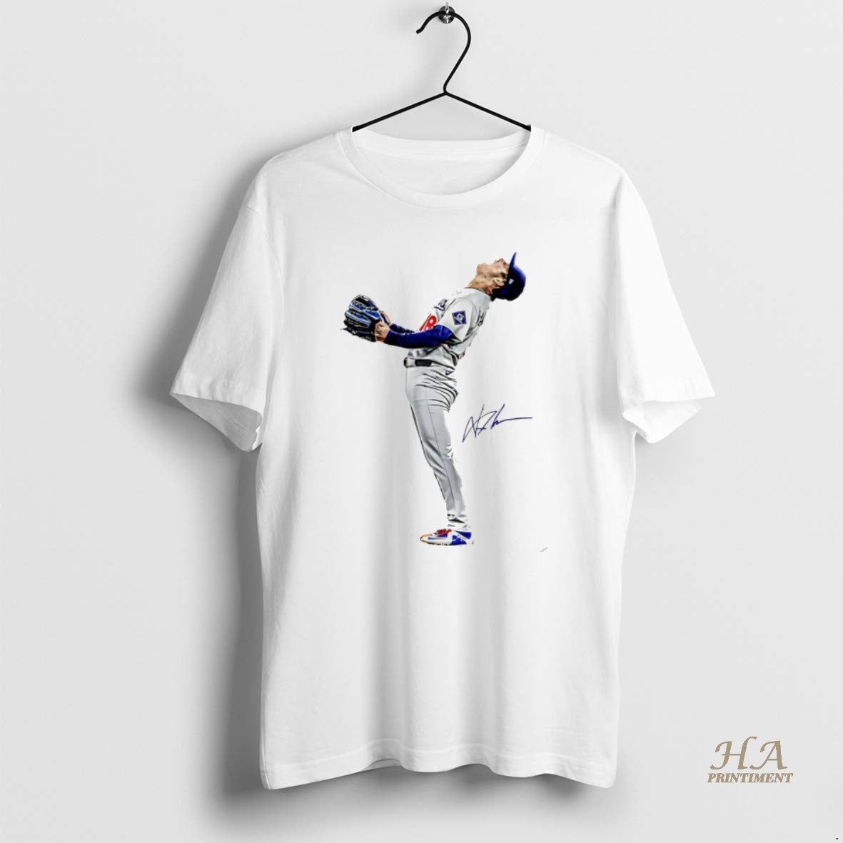 Official Yoshinobu Yamamoto La Baseball Lights Out Signature Christmas T-Shirts, Hoodie, Sweatshirt | InkNestWear.com