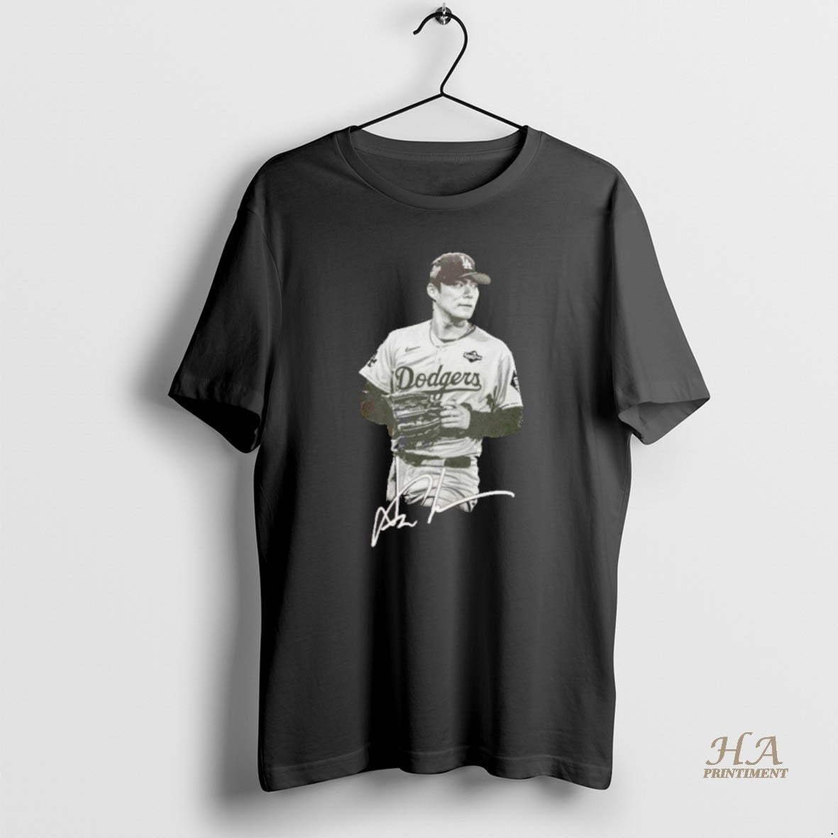 Official Yoshinobu Yamamoto Los Angeles Dodgers Mlb World Series Champions 2025 Signature Vintage T-Shirts, Hoodie,...