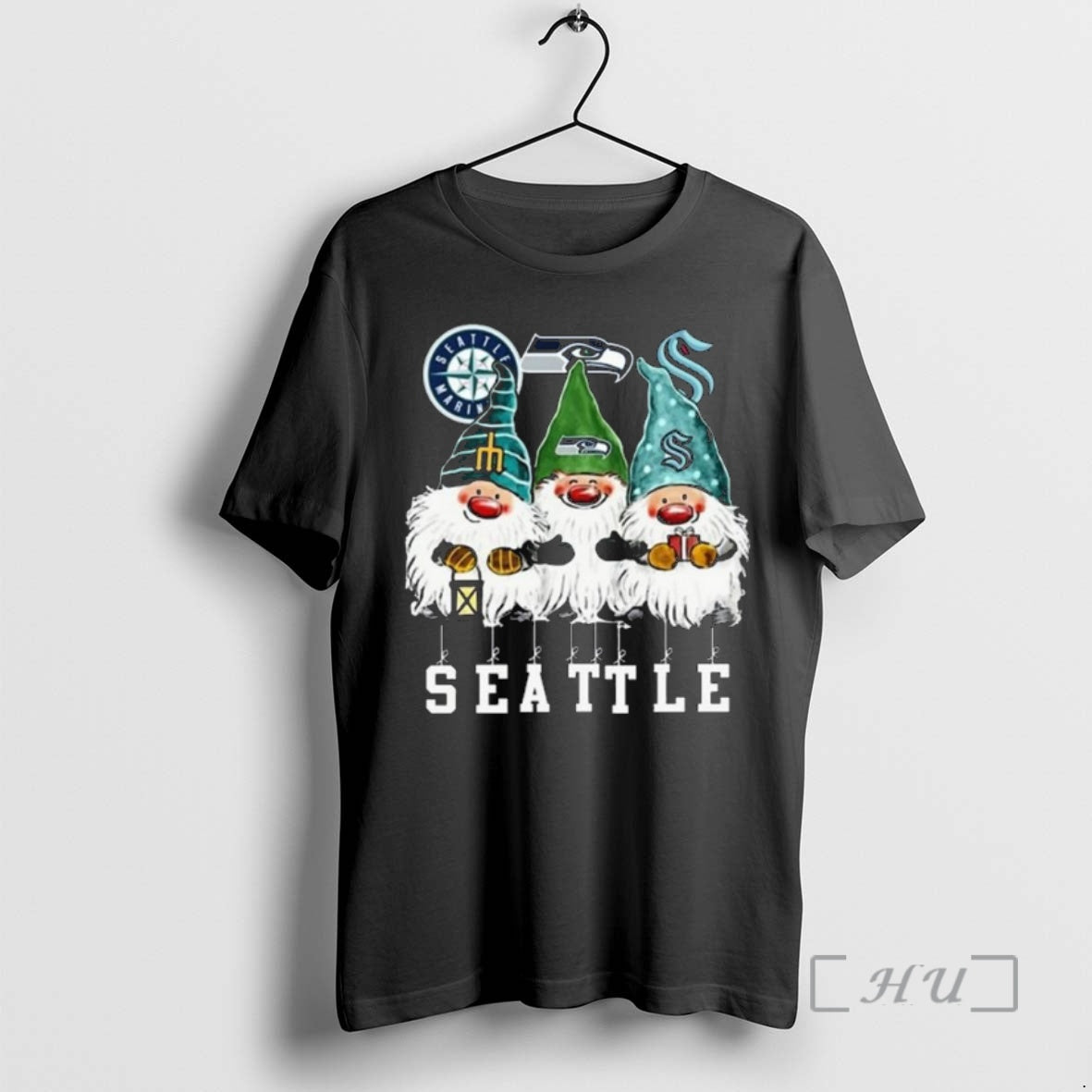 Officials Gnome X Seattle City Sports Team Mariners Seahawks And Kraken Merry Christmas 2025 Premium T-Shirts, Hoodie,...