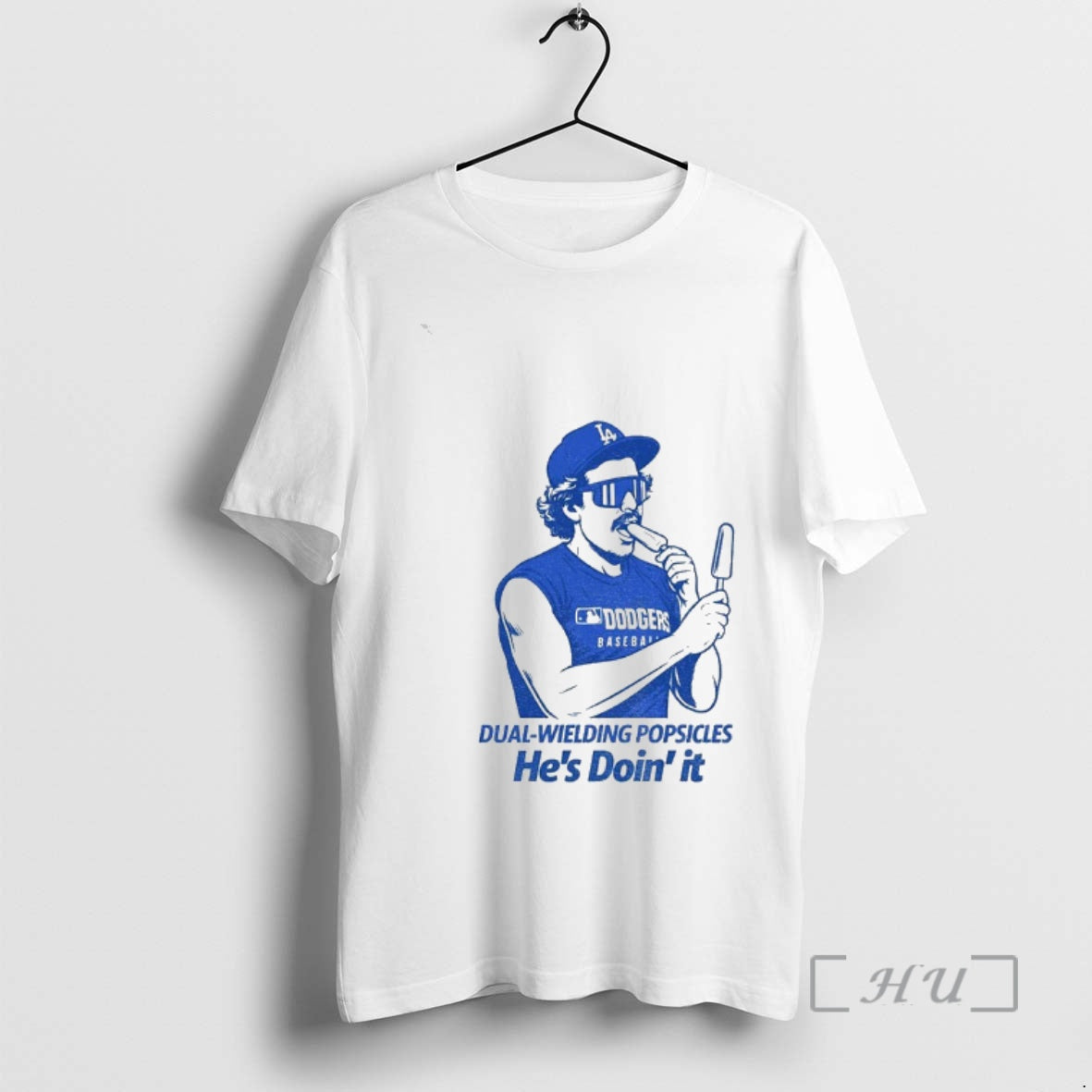 Officials Kike Hernandez Dual Wielding Popsicles Hes Doin It Funny T-Shirts, Hoodie, Sweatshirt | InkNestWear.com