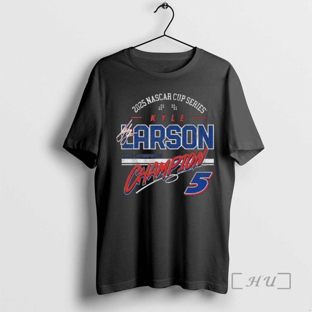 Officials Kyle Larson Hendrick Motorsports Team 2025 Nascar Cup Champion Banner T-Shirts, Hoodie, Sweatshirt