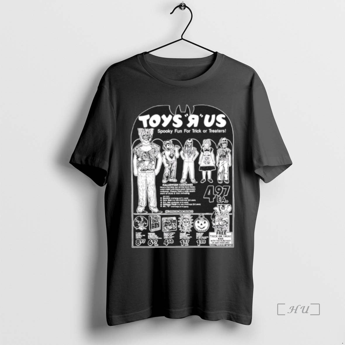 Officials Toys R Us Spooky Fun For Trick Or Treaters Halloween Costumes T-Shirts, Hoodie, Sweatshirt | InkNestWear.com