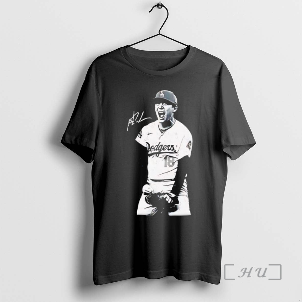 Officials Yoshinobu Yamamoto Dodgers Retro Black T-Shirts, Hoodie, Sweatshirt | InkNestWear.com