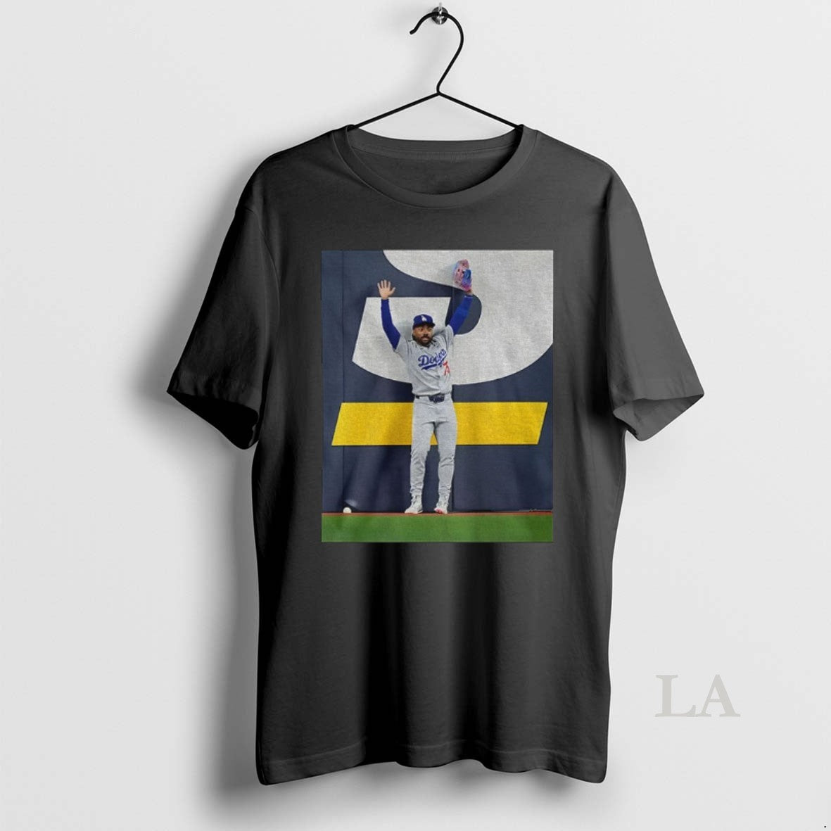 Original Andy Pages Catch Los Angeles Dodgers World Series Game 7 Saving Photo T-Shirts, Hoodie, Sweatshirt | InkNestWear.com
