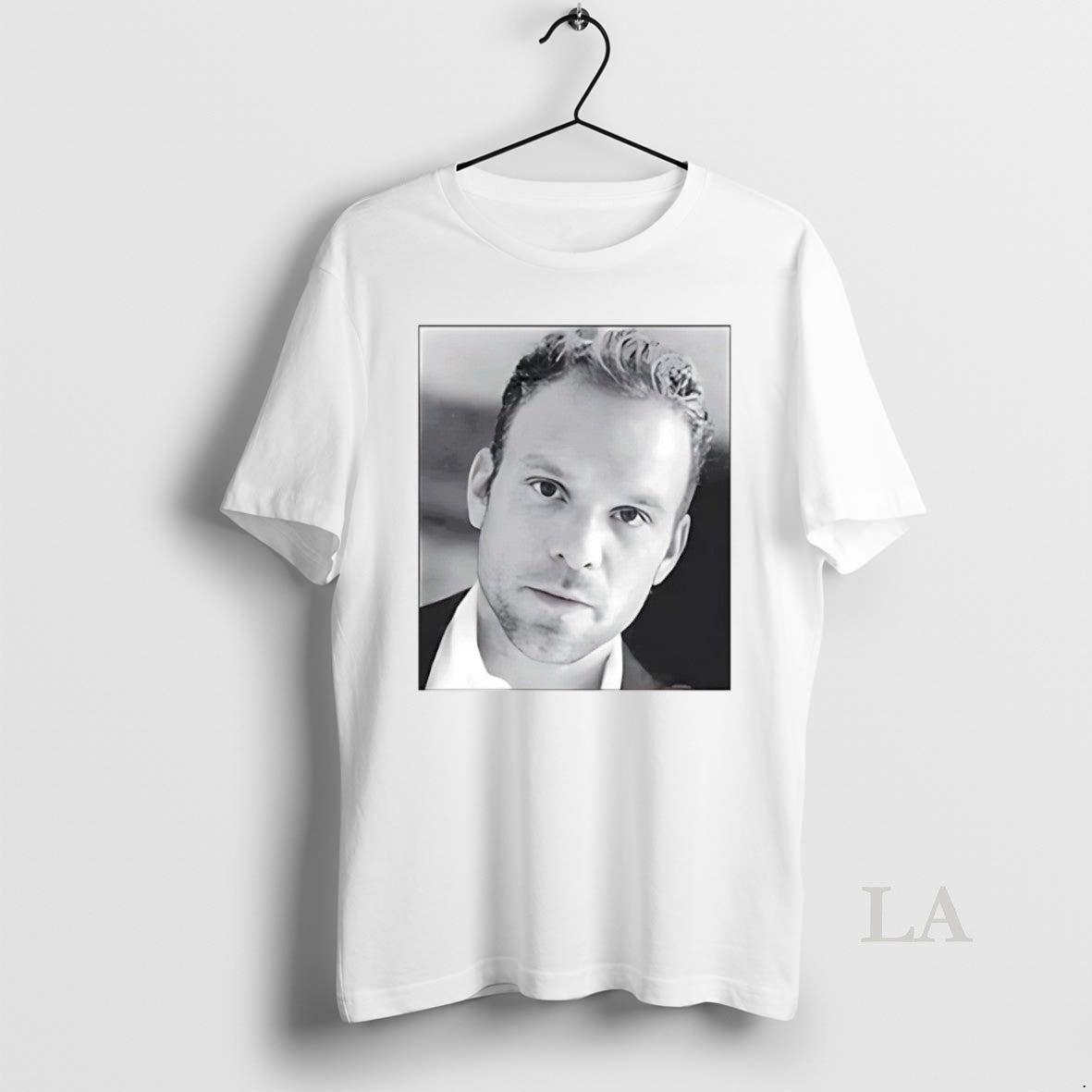 Original Jonathan Bailey Wearing Norbert Leo Butz Circle T-Shirts, Hoodie, Sweatshirt | InkNestWear.com