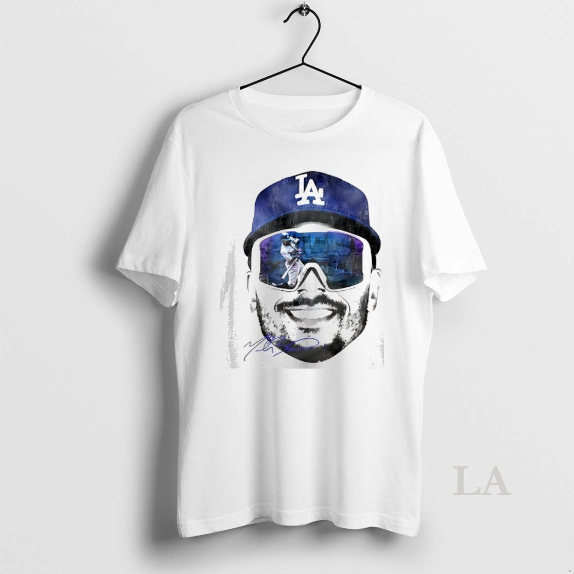 Original Mookie Betts Big Face 2025 World Series Champions Signature T-Shirts, Hoodie, Sweatshirt | InkNestWear.com