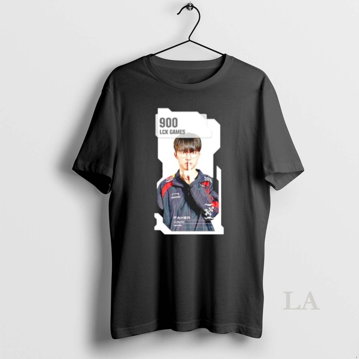 Original The T1 Faker Close Up The Legend 900 Lck Games T-Shirts, Hoodie, Sweatshirt | InkNestWear.com