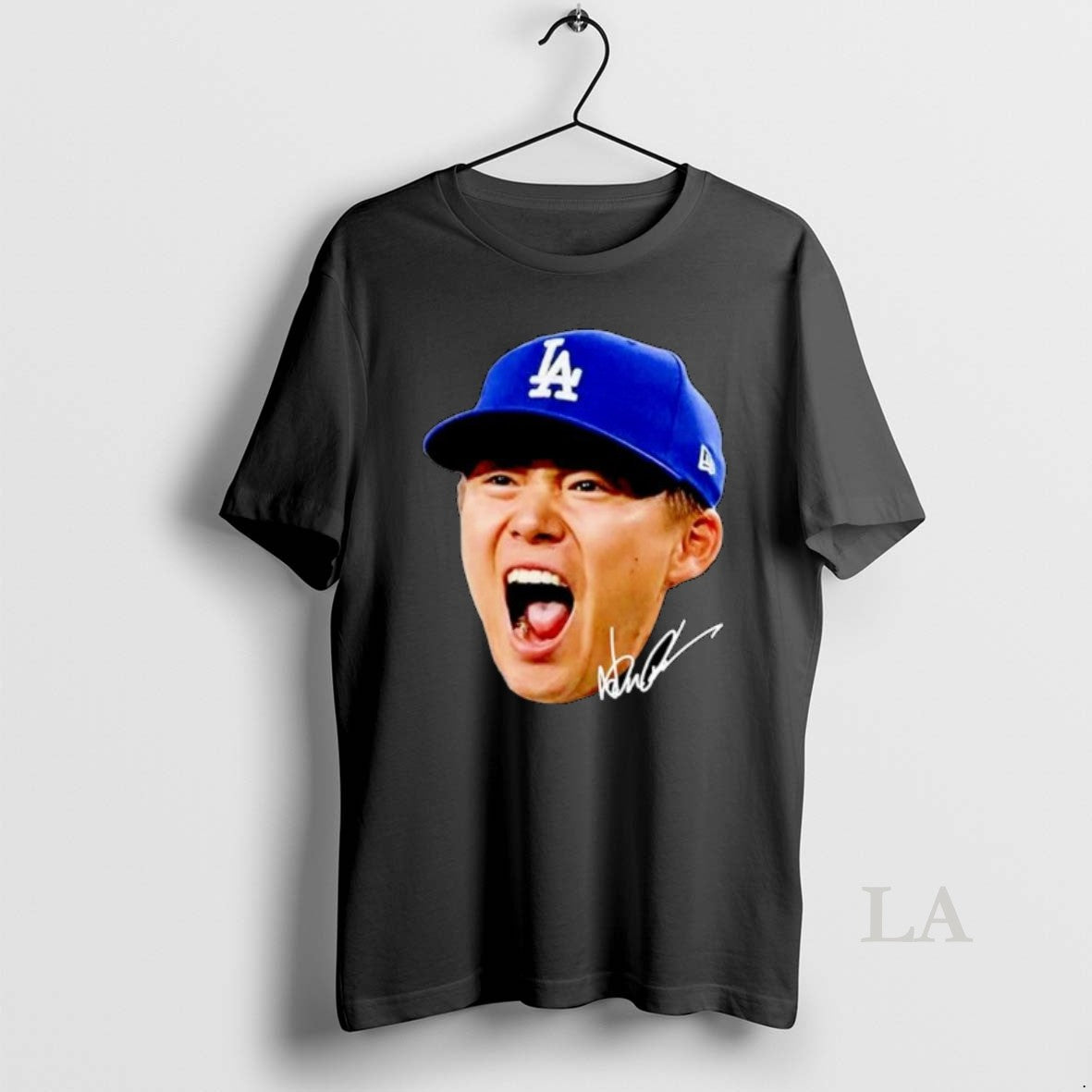 Original Yoshinobu Yamamoto Aura Los Angeles Dodgers Ornaments T-Shirts, Hoodie, Sweatshirt | InkNestWear.com