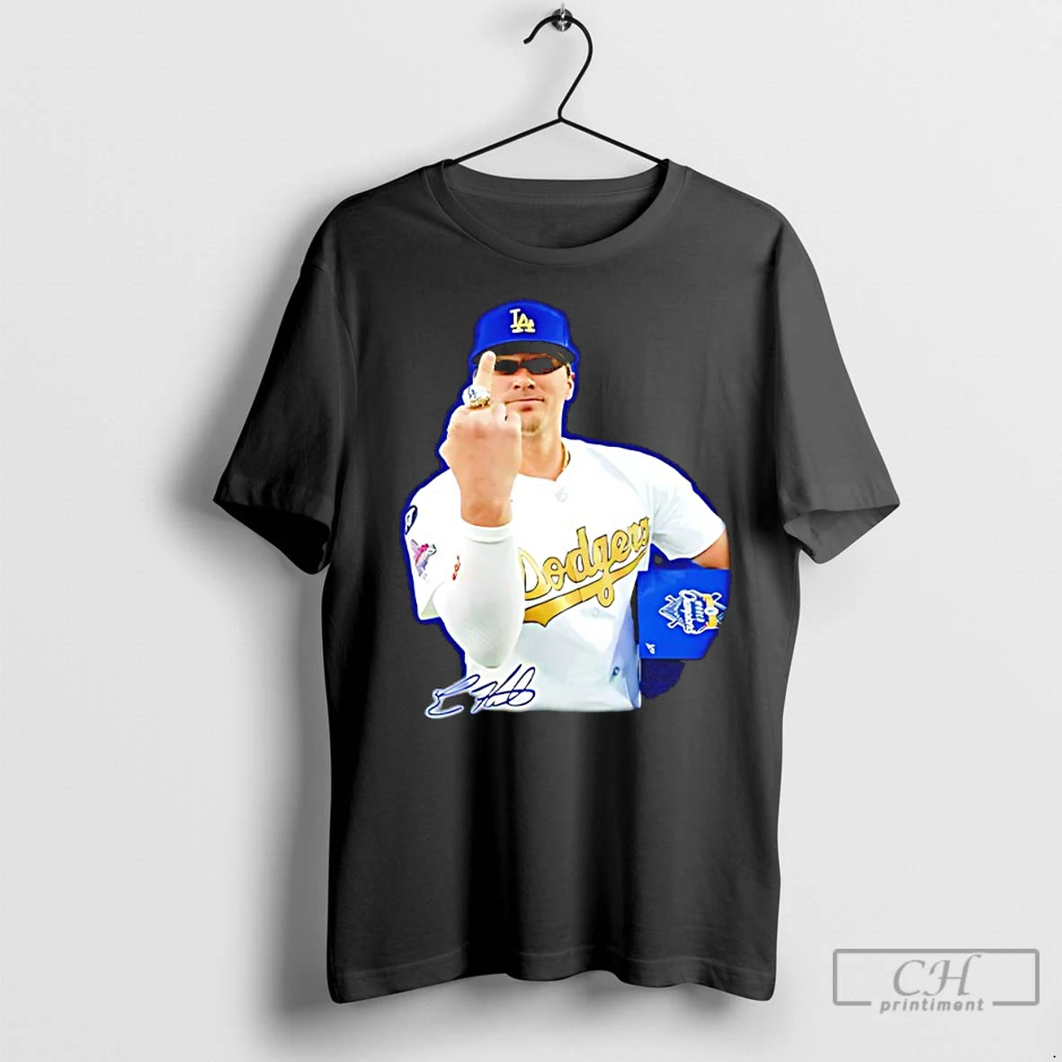 Premium Kike Hernandez Middle Finger Ring Dodgers World Champs Signature T-Shirts, Hoodie, Sweatshirt | InkNestWear.com