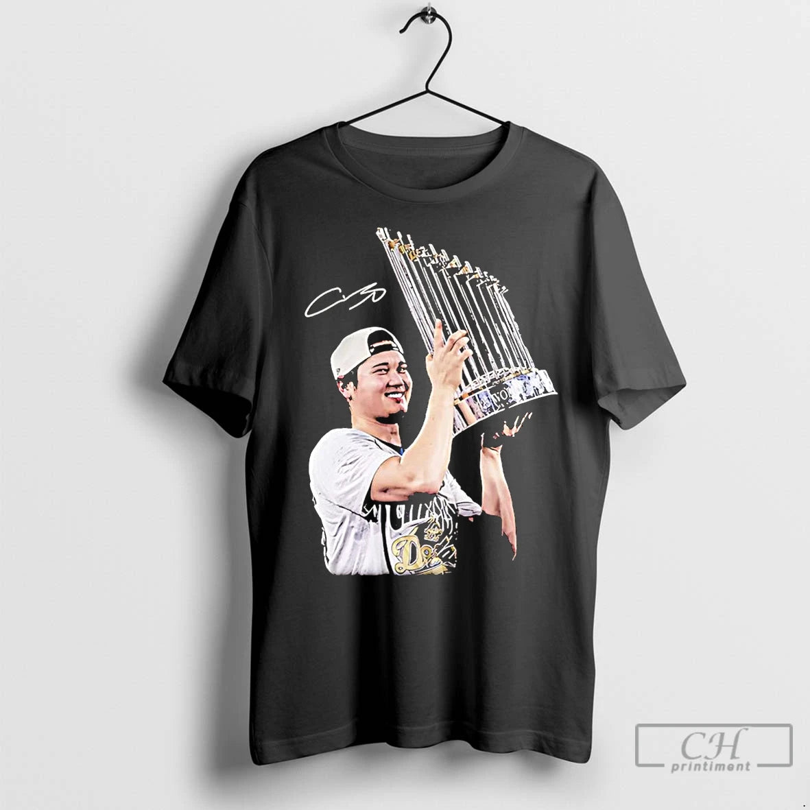 Premium Shohei Ohtani Holding 2025 World Series Trophy T-Shirts, Hoodie, Sweatshirt | InkNestWear.com
