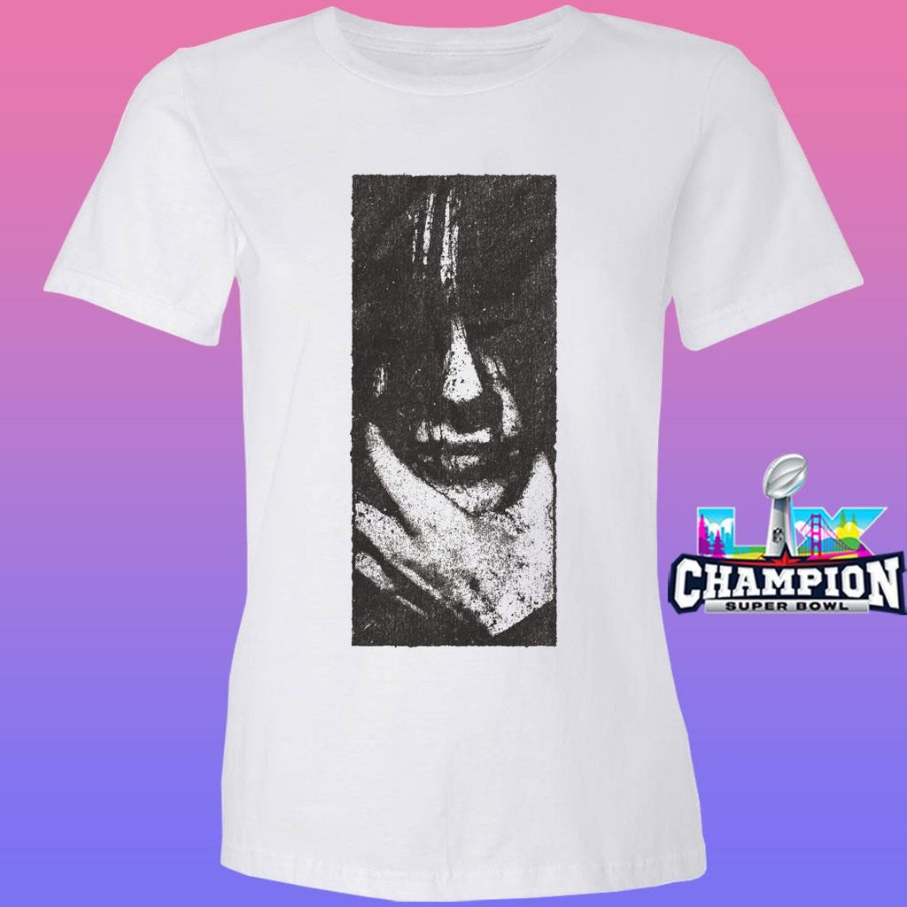 Sofia Isella Natural Face World Tour Shirt