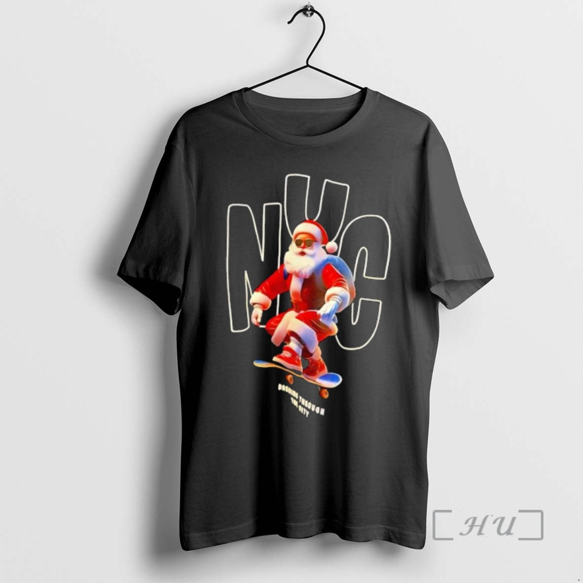 Trending Nyc Santa Claus Passing Through The City T-Shirts, Hoodie, Sweatshirt | InkNestWear.com