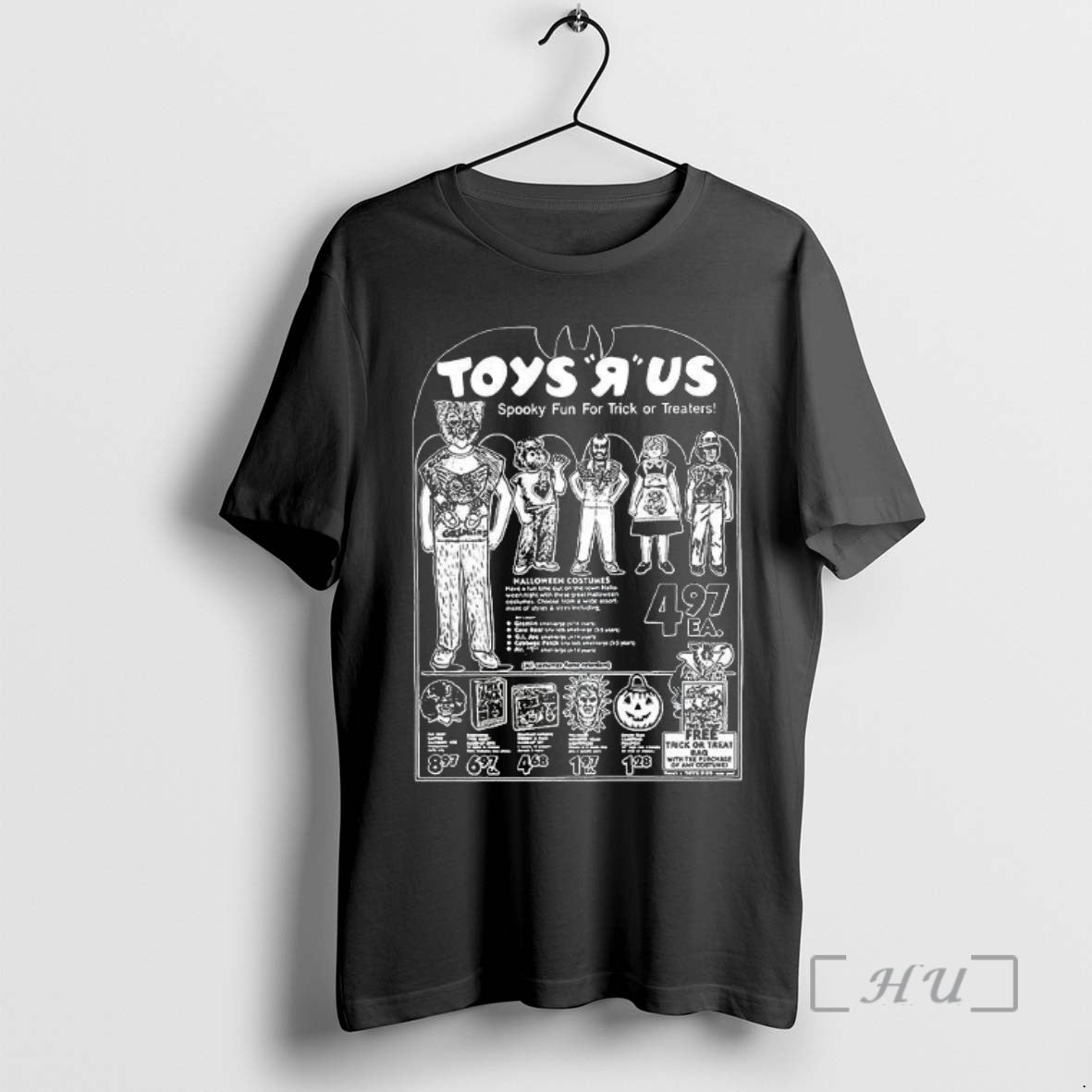 Trending Toys R Us Spooky Fun For Trick Or Treaters Halloween Retro T-Shirts, Hoodie, Sweatshirt | InkNestWear.com
