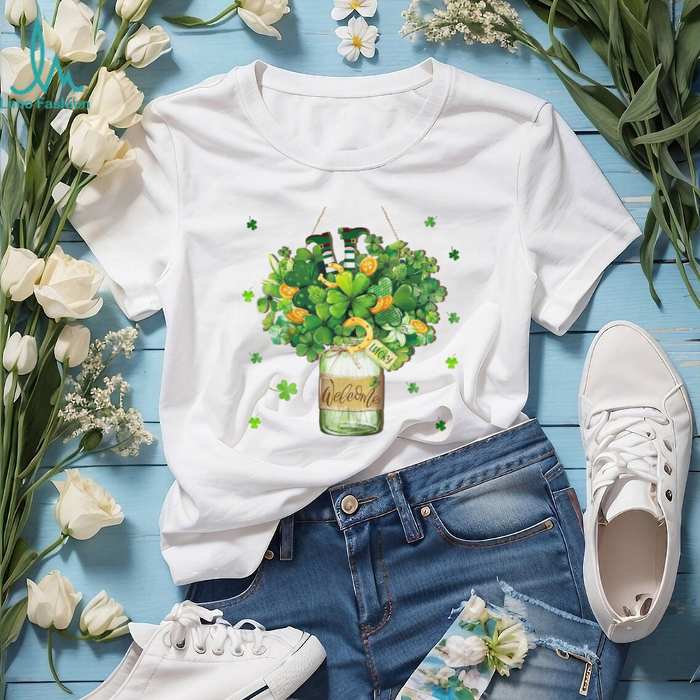 Welcome Lucky Mason Jar Shamrock Bouquet St. Paddy’s Day Art T Shirt