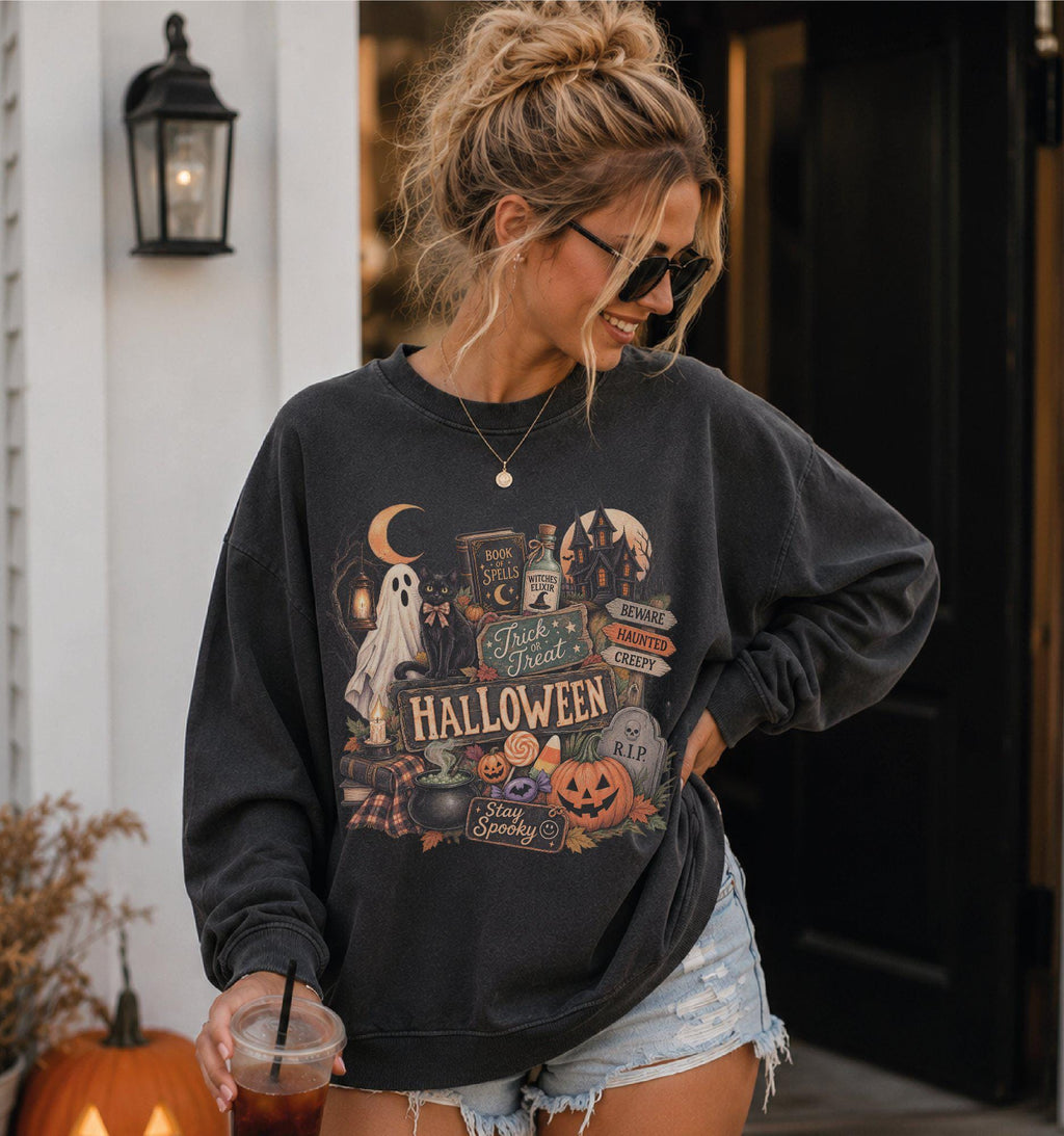 Vintage Halloween Retro Pumpkin Ghost Tis Season Spooky Season Tee Halloween S1637 (1)