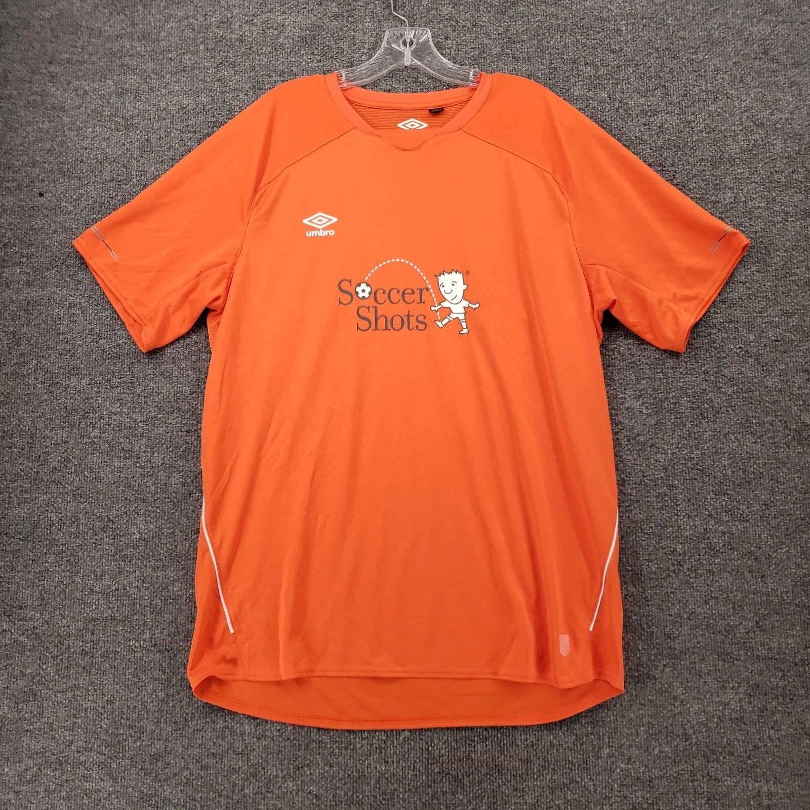 Umbro T Shirt Mens XL Orange Short Sleeve Soccer Shots Coach Performance Tee