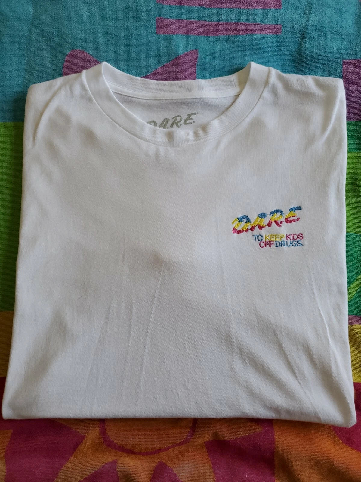 NWOT D.A.R.E Program Kids Off Drugs Embroidered Neon Style TShirt Size: Large