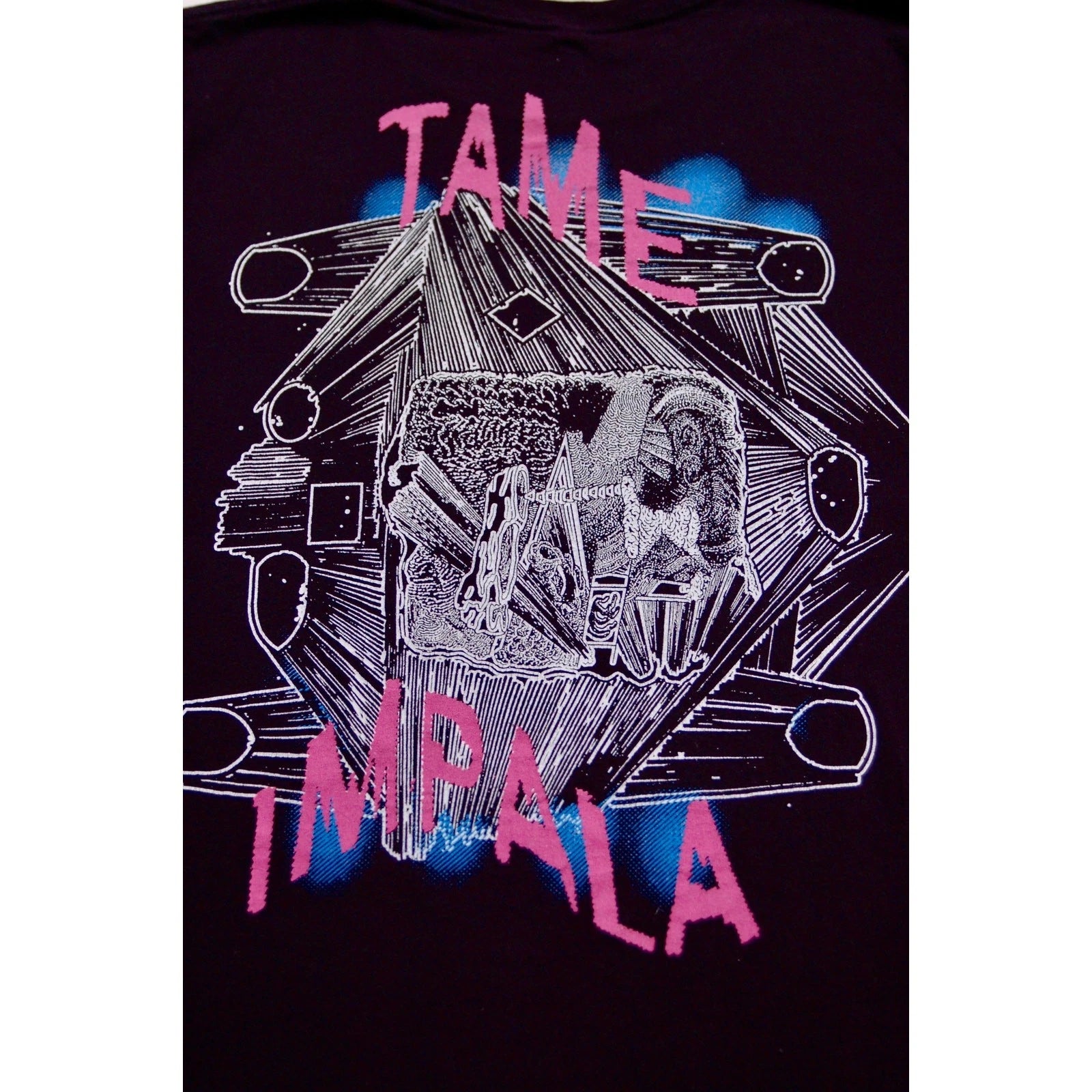 2019 Merch Tame Impala Psychedelic Graphic Tee | Men’s Medium