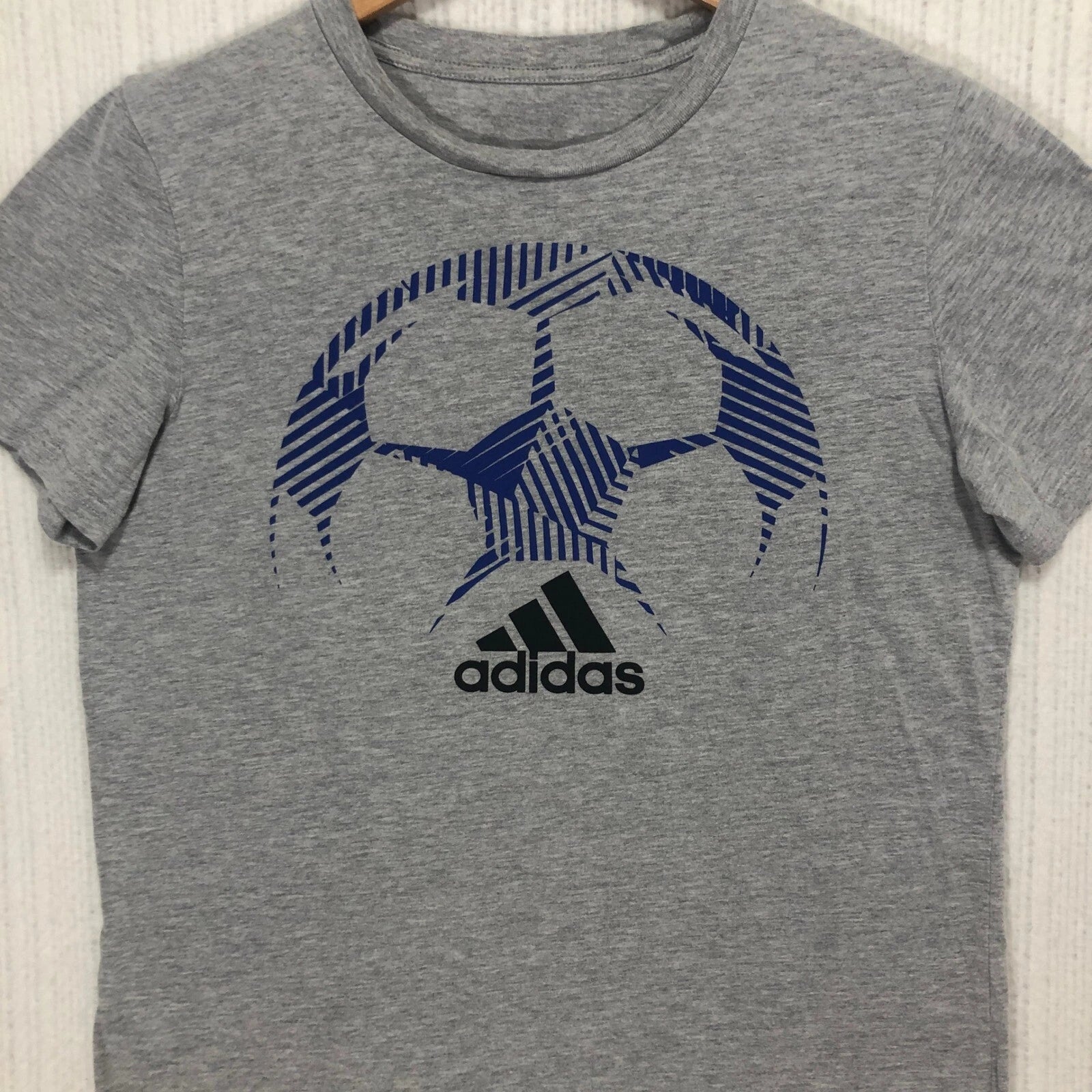 Adidas Soccer Graphic T-Shirt Short Sleeve Activewear Tee Men's Size Medium