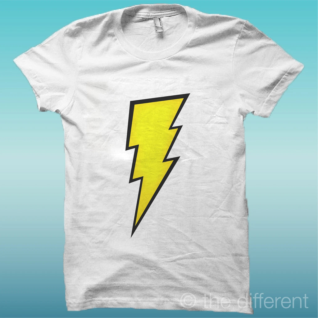 T-SHIRT " FLASH SIMBOLO POP ART "BIANCO THE HAPPINESS IS HAVE MY T-SHIRT NEW