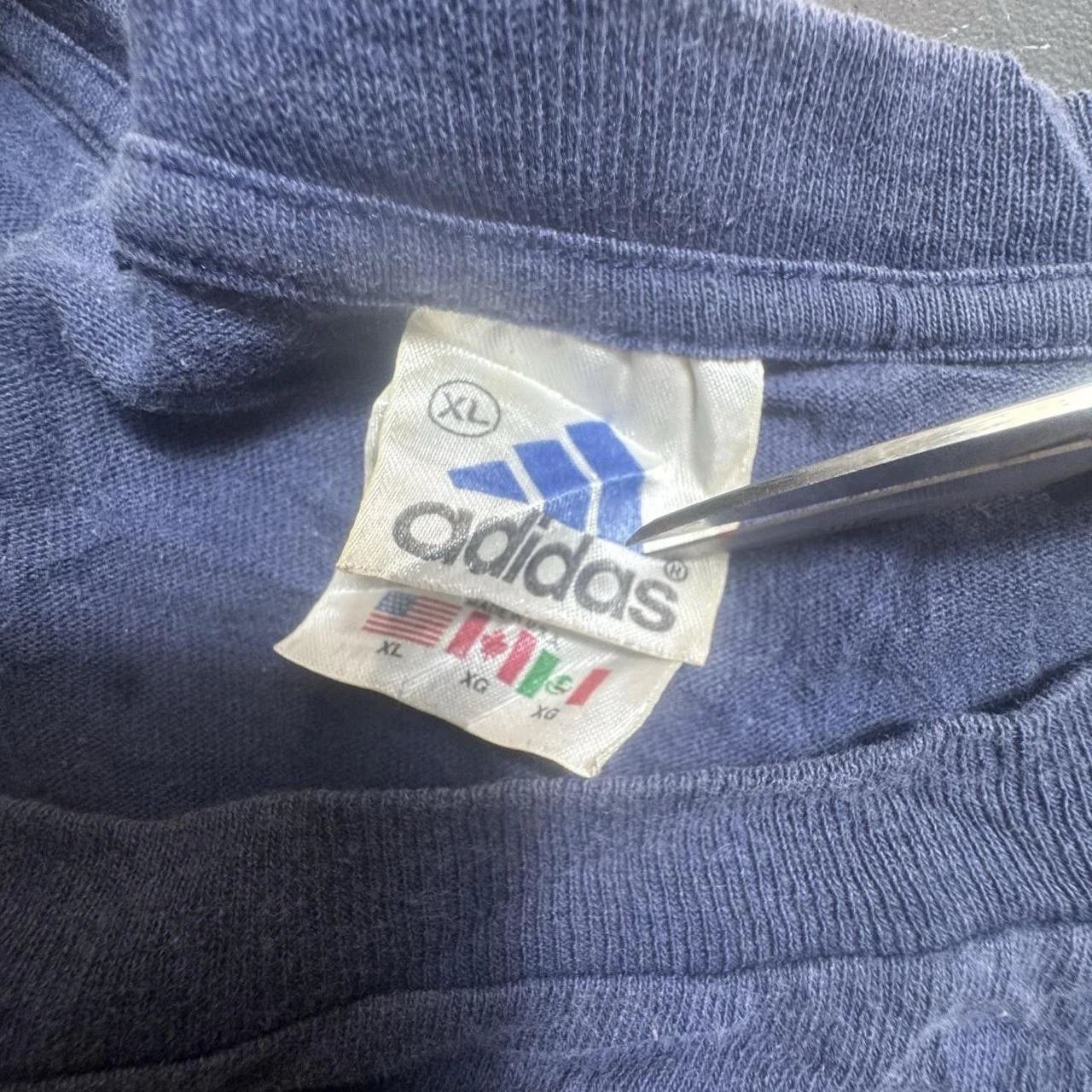 adidas Men's Vintage 90s Soccer T-Shirt Navy Blue/Gray, XL