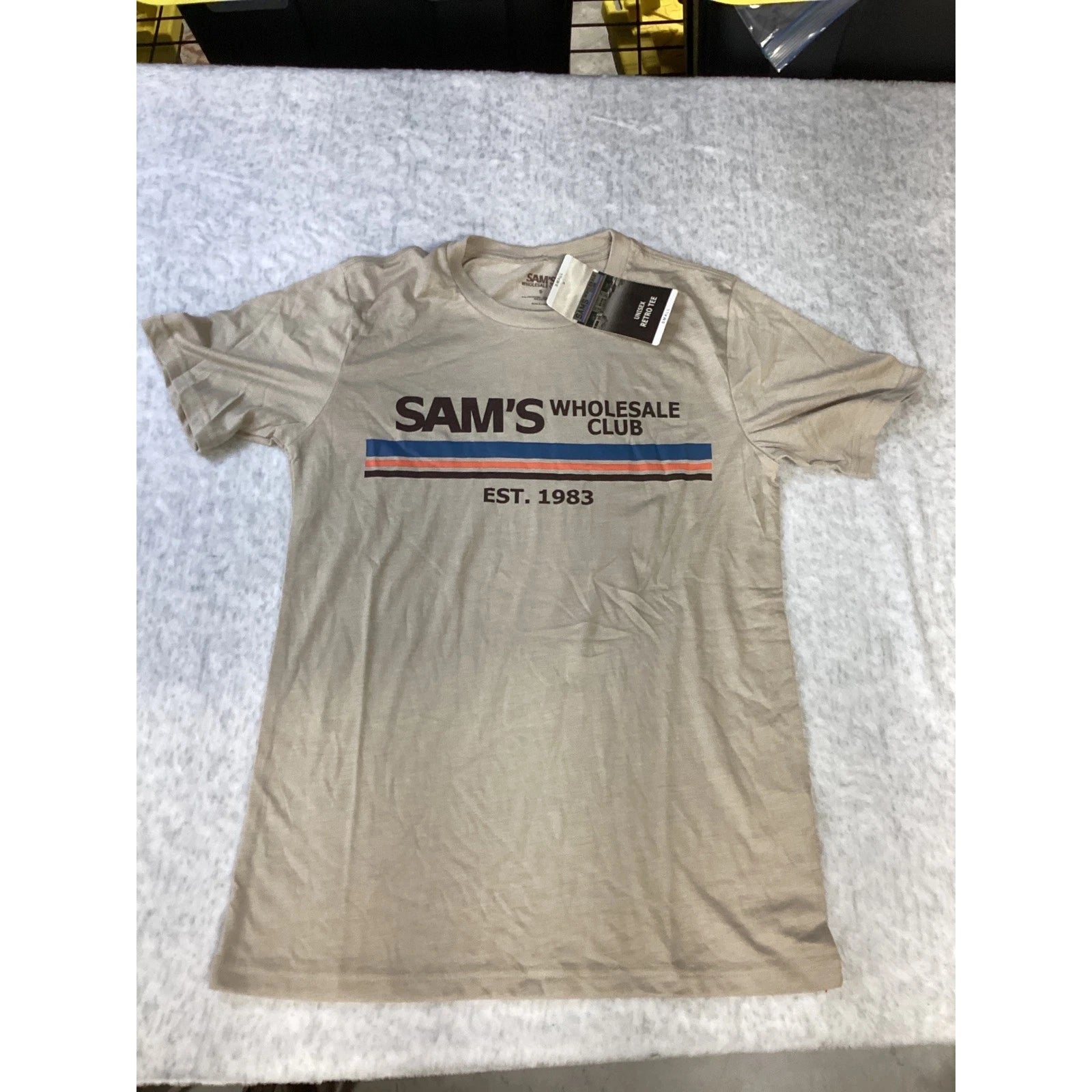 Sams Wholesale Club Unisex Retro Tee Tan Est 1983 Graphic T-Shirt Small NWT