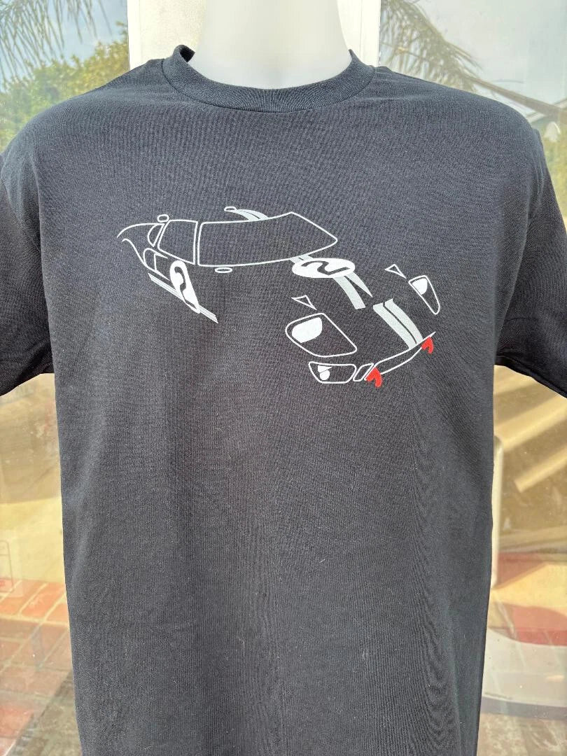 1966 race winning Ford GT40 Mark II T-Shirt. Bruce McLaren and Chris Amon