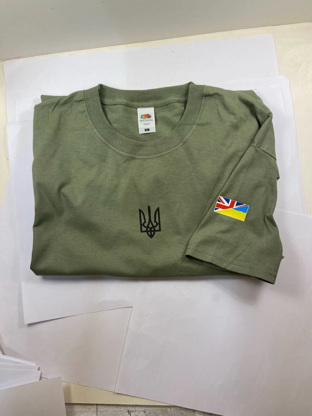T-Shirts, coat of arms (Trident) of Ukraine and flag English/Ukraine