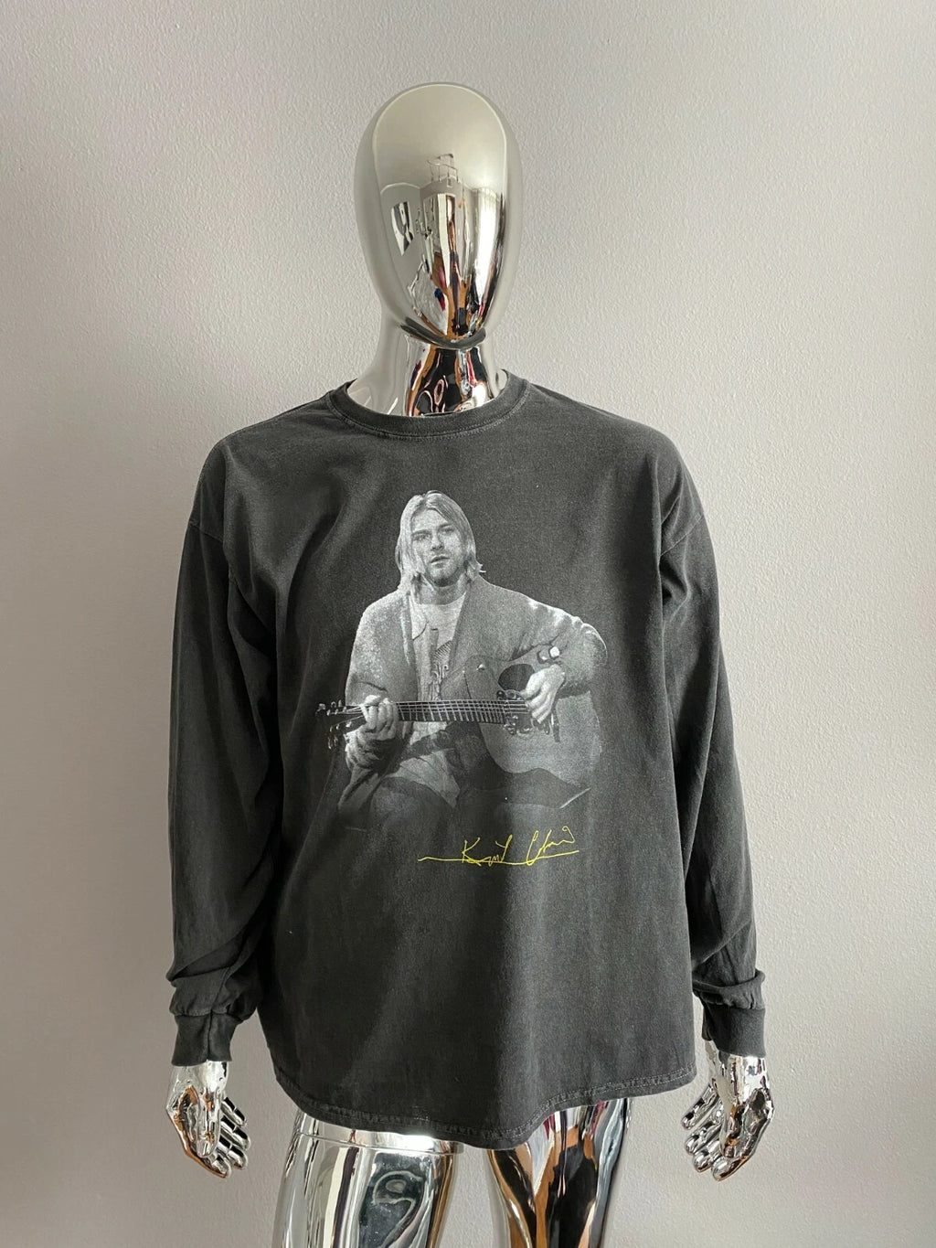 Kurt Cobain Gray Graphic Long Sleeve T-Shirt Size S/M