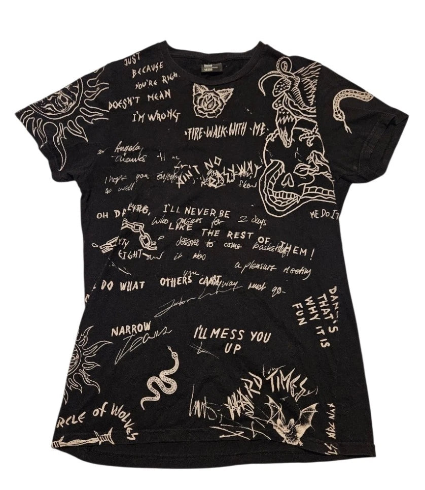 Narrow United 1968 Graffiti Tattoo Style Graphic T-Shirt Men’s M Black All Over